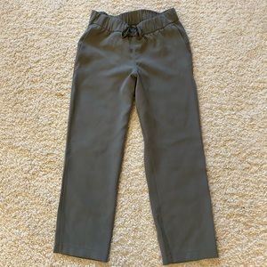 Lululemon On The Fly pant